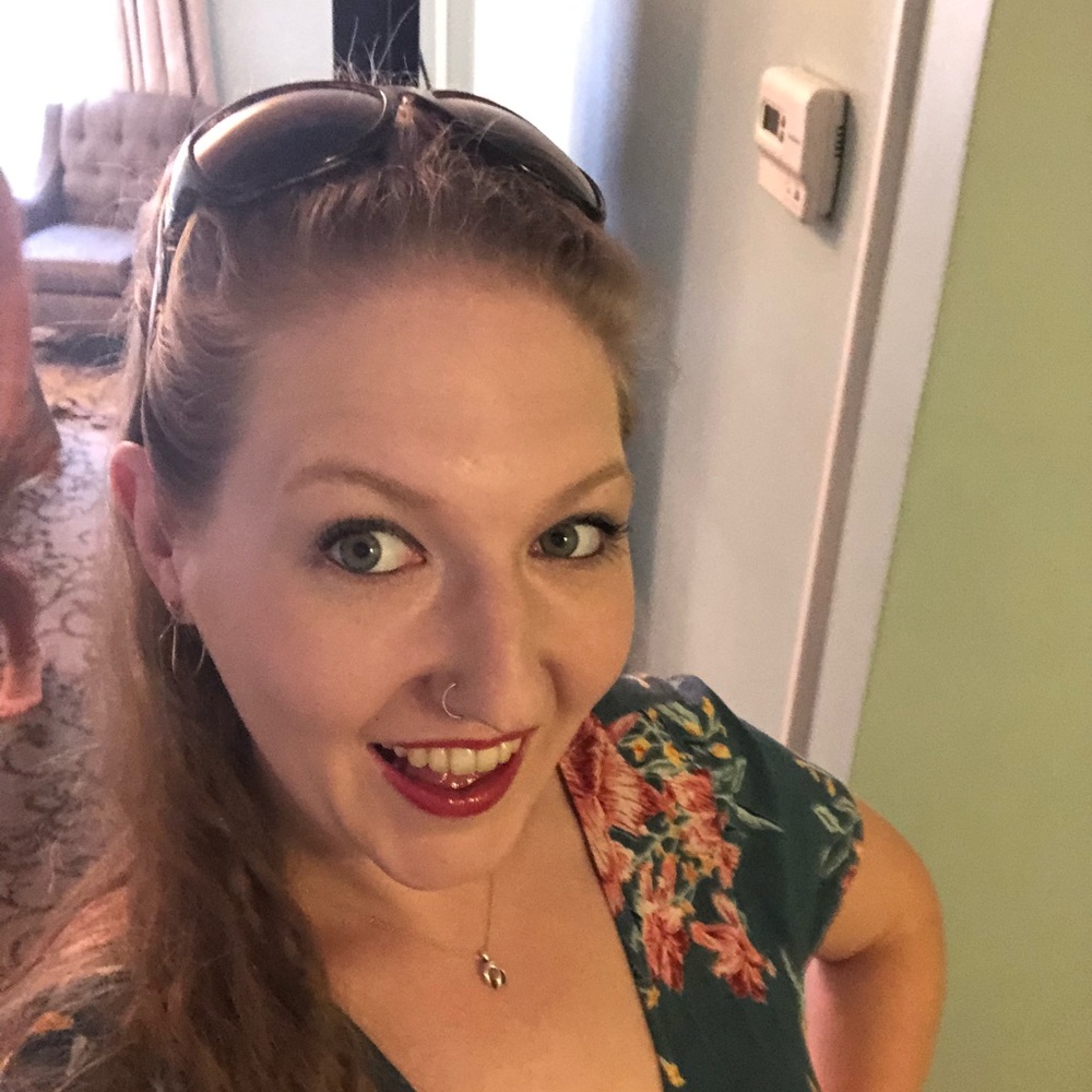 Meet your Posher, Anna linn